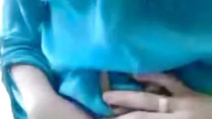Blond kostenlose sexfilme fürs handy aria geworfen auf das Bett und gefickt