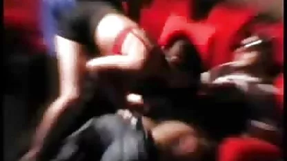 Lucy Thai ist eine Göttin ponos kostenlos anschauen