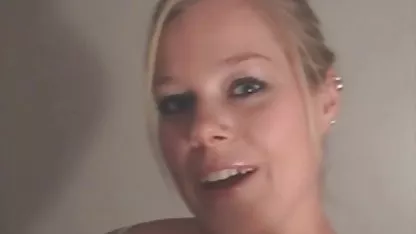 Mom-sexy gebräunte chick privatpornos kostenlos reitet einen Jungen Hengst hart